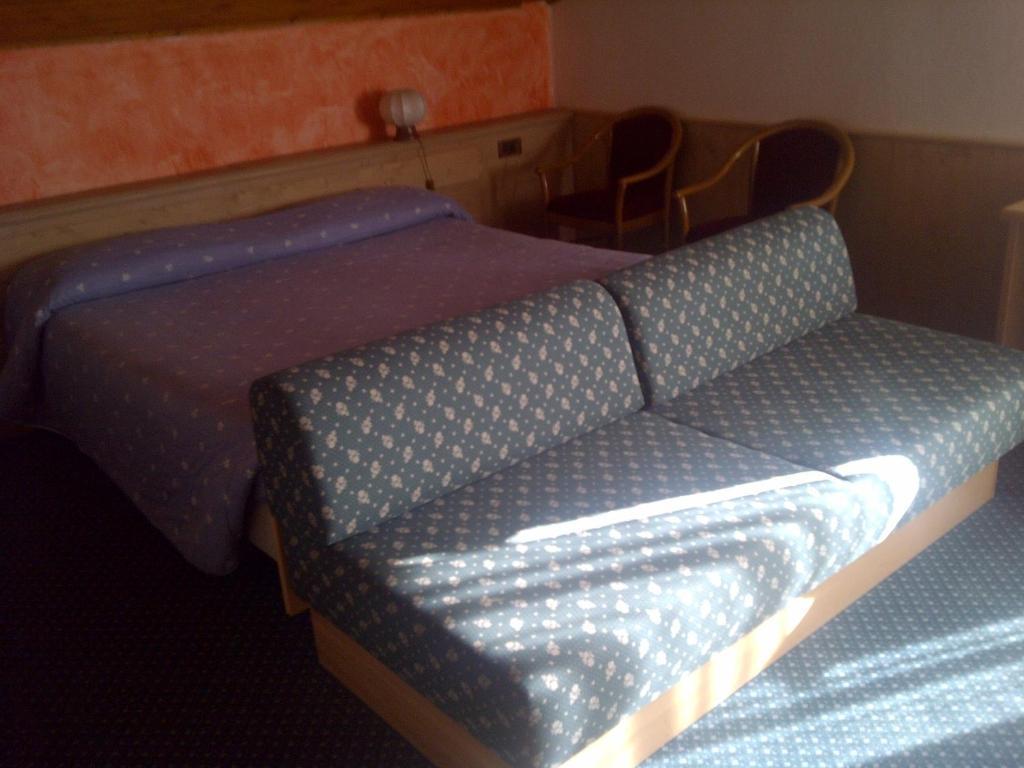 Natur Garni Alpino Sankt Martin am Sismunthbach Zimmer foto